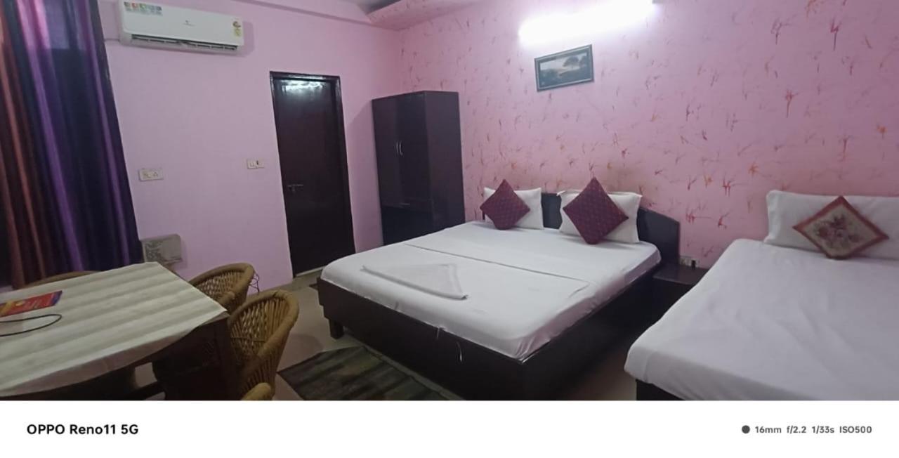 Airport Hotel Pariksheet Inn New Delhi Eksteriør bilde