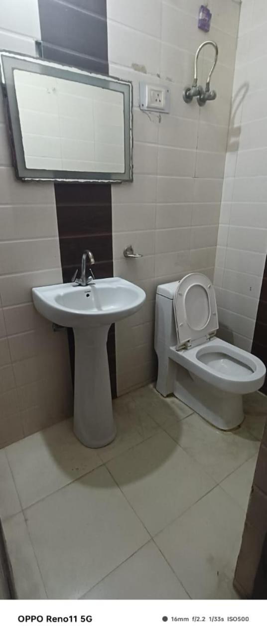 Airport Hotel Pariksheet Inn New Delhi Eksteriør bilde